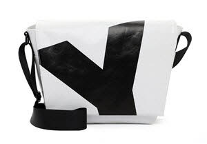 Suri Frey 13024,300 Jessey-Plane white