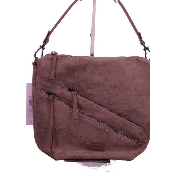 Suri Frey 17432 950 darktaupe